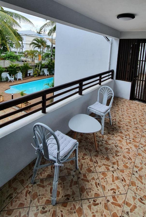 Les Cerisiers - Exclusive Beach Residence - 3 Bedroom Modern Apartment, Flic En Flac Экстерьер фото